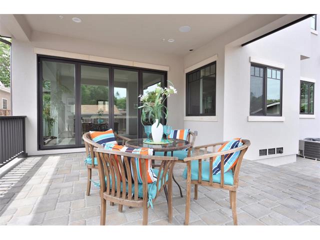 Contemporary Farmhouse — photo 9