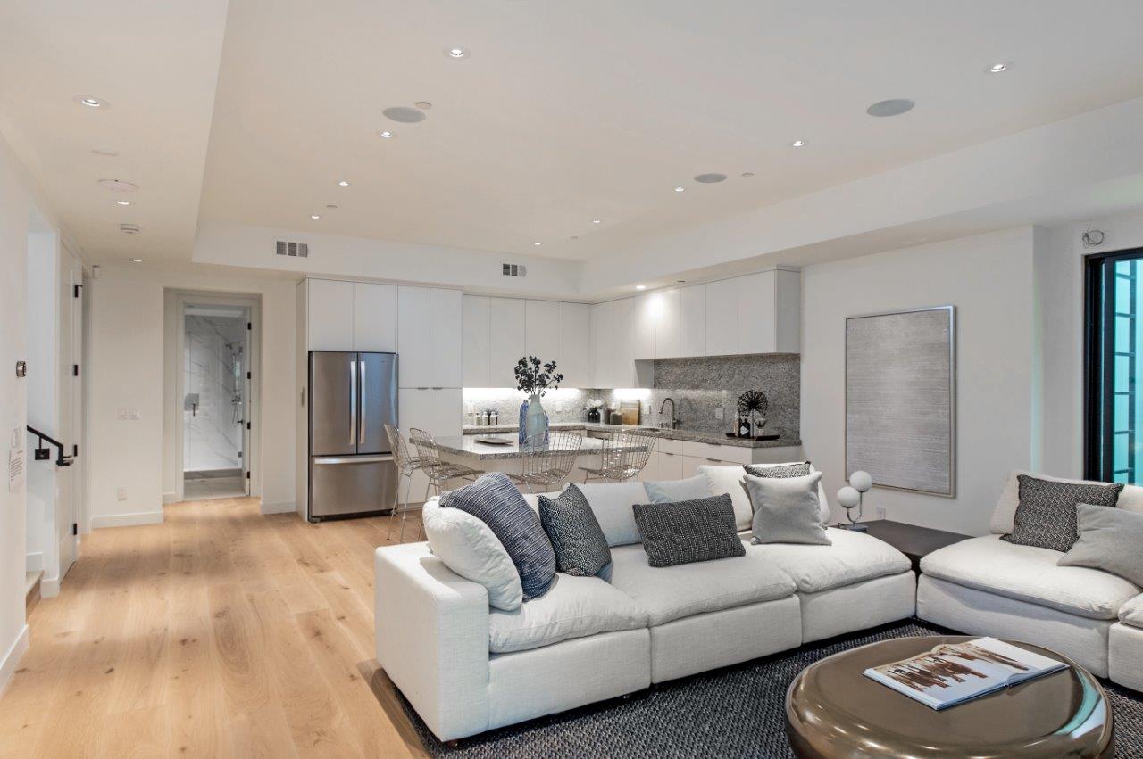Palo Alto custom home — family