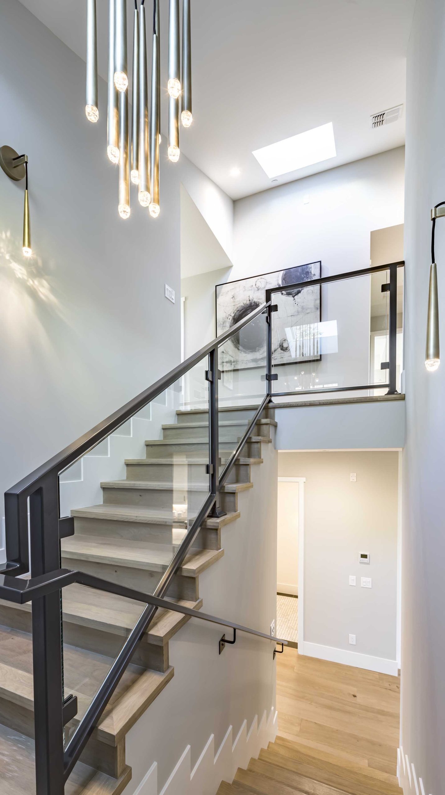 Saratoga modern farmhouse — staircase