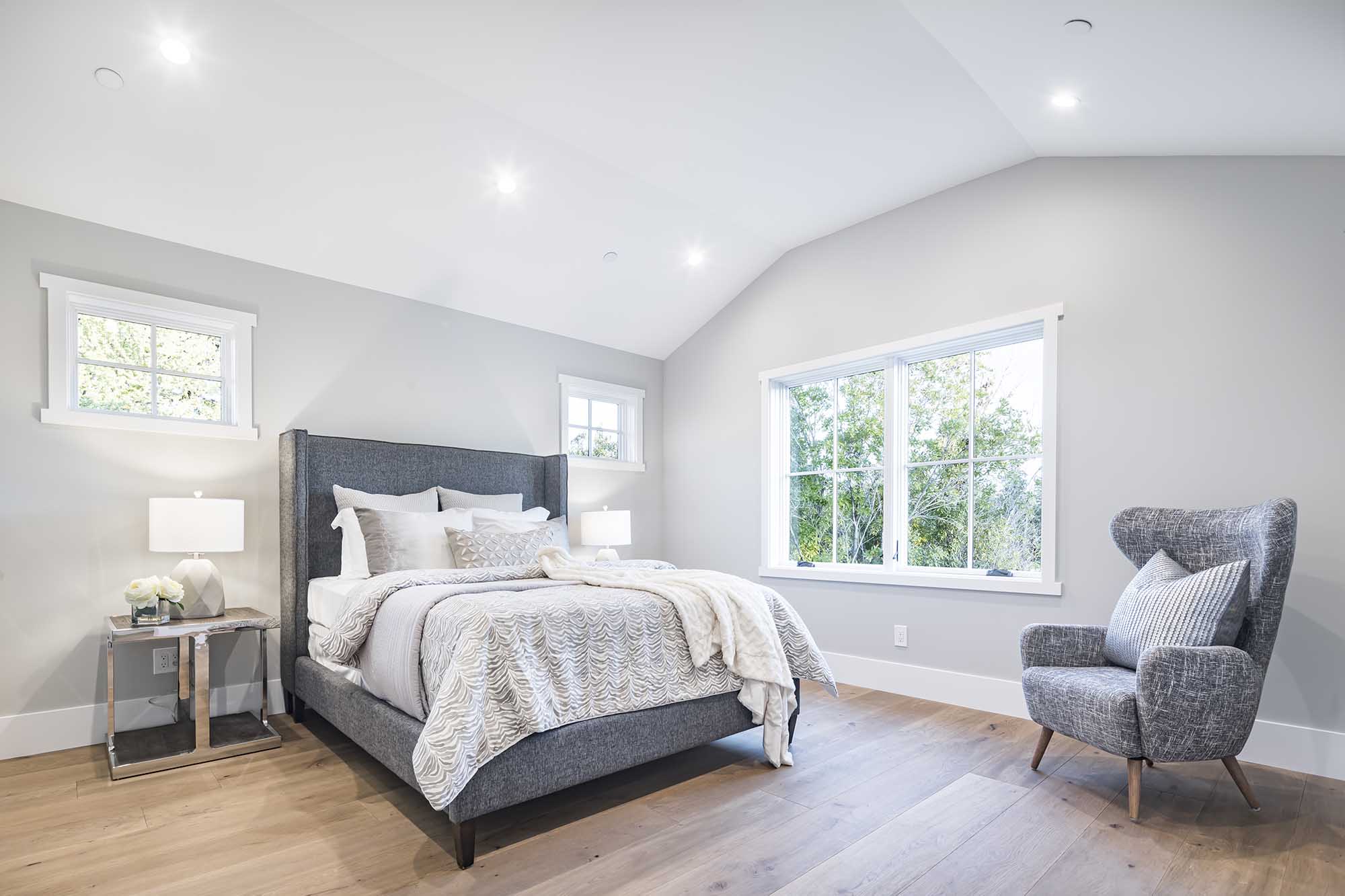 Saratoga modern farmhouse — bedroom